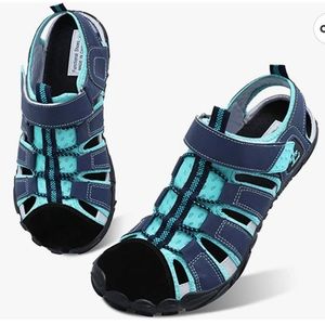 NWOT Unisex Hiking/Water Shoes